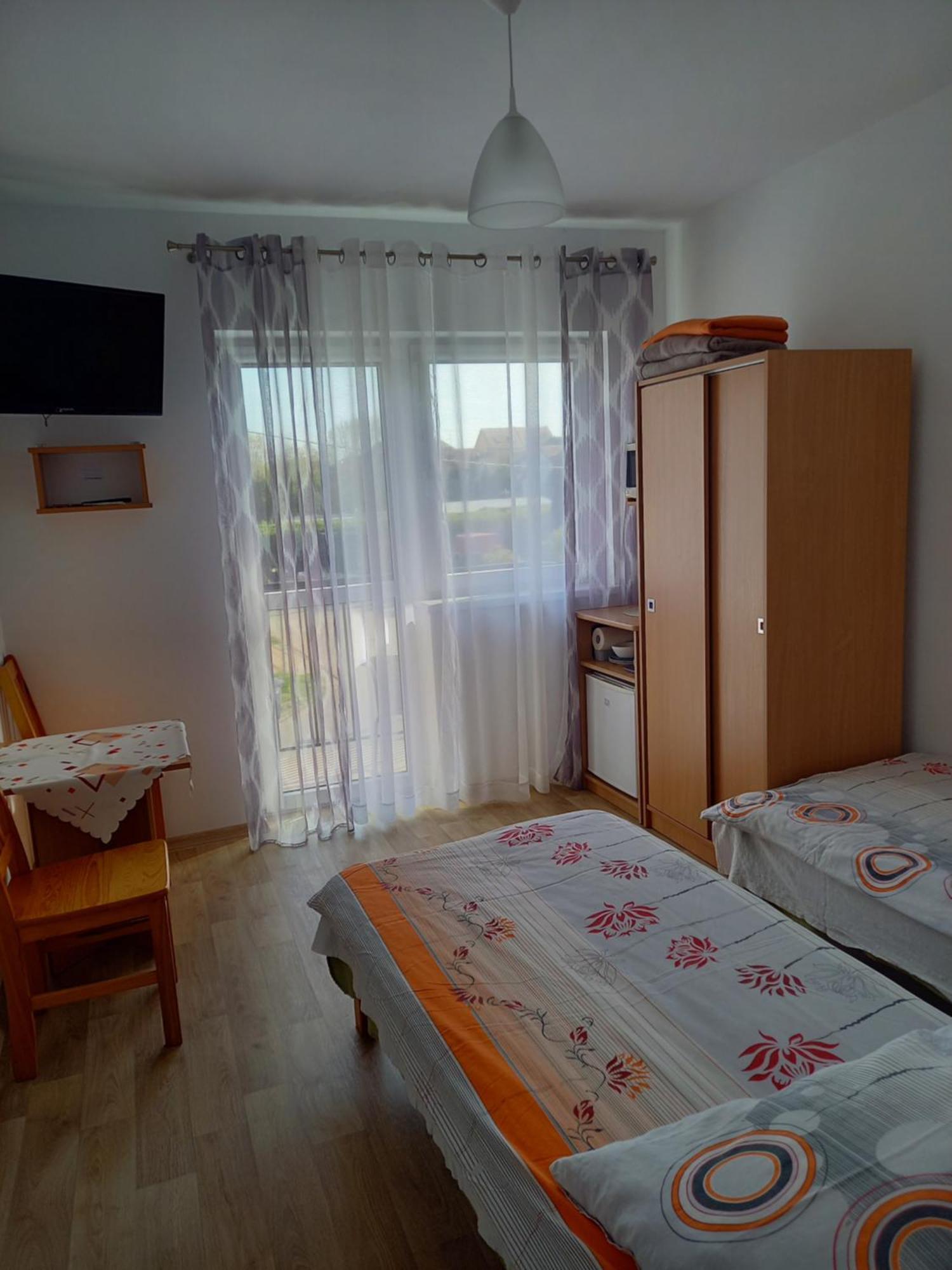 Pokoje Goscinne U Teresy Mrzeżyno Εξωτερικό φωτογραφία