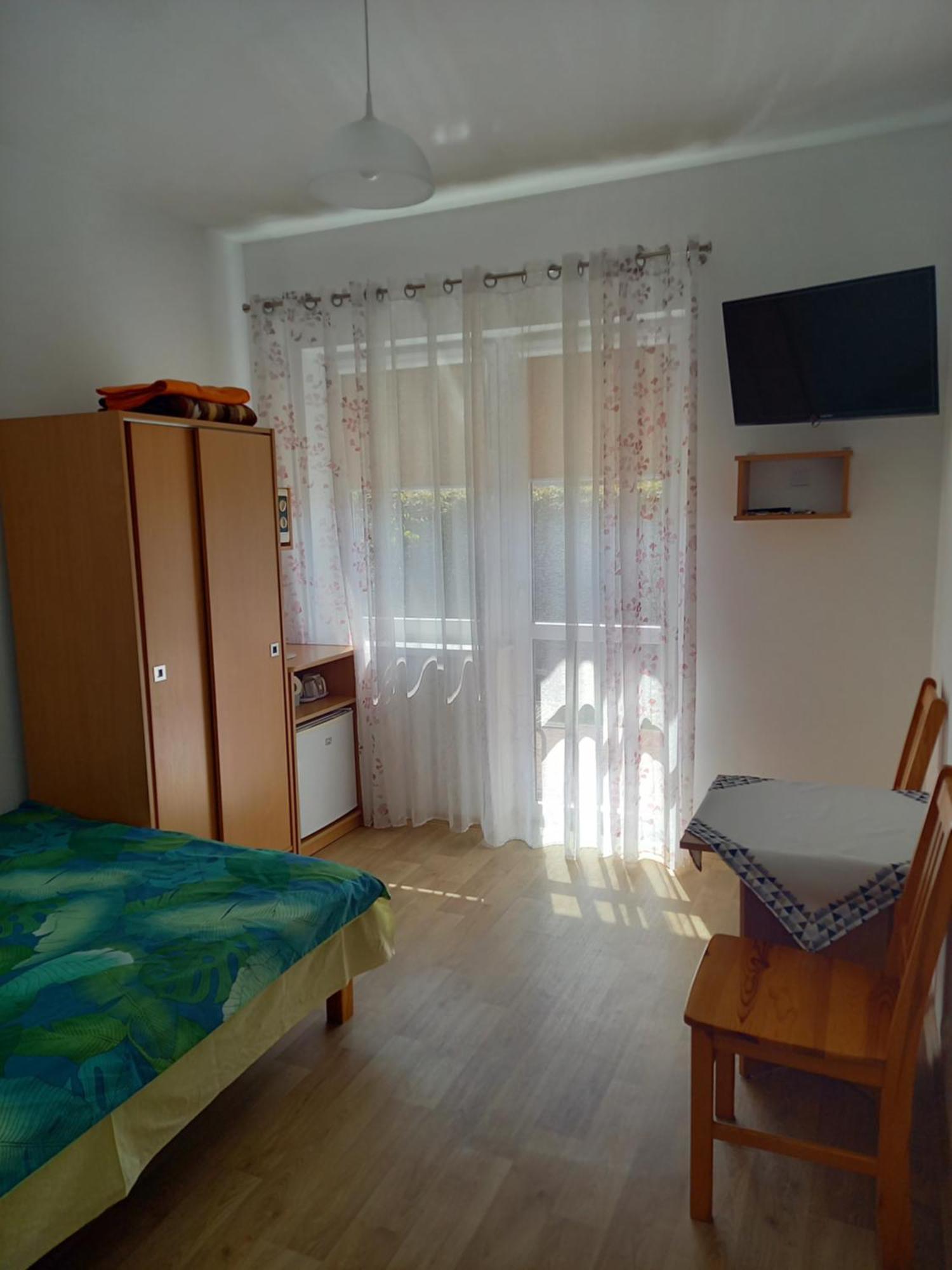 Pokoje Goscinne U Teresy Mrzeżyno Εξωτερικό φωτογραφία