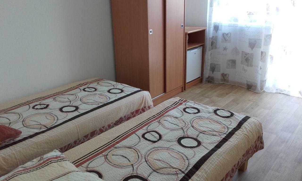 Pokoje Goscinne U Teresy Mrzeżyno Εξωτερικό φωτογραφία